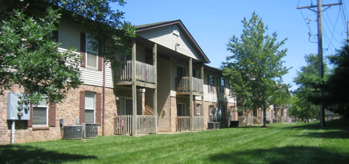 Pinewood Place Apartments